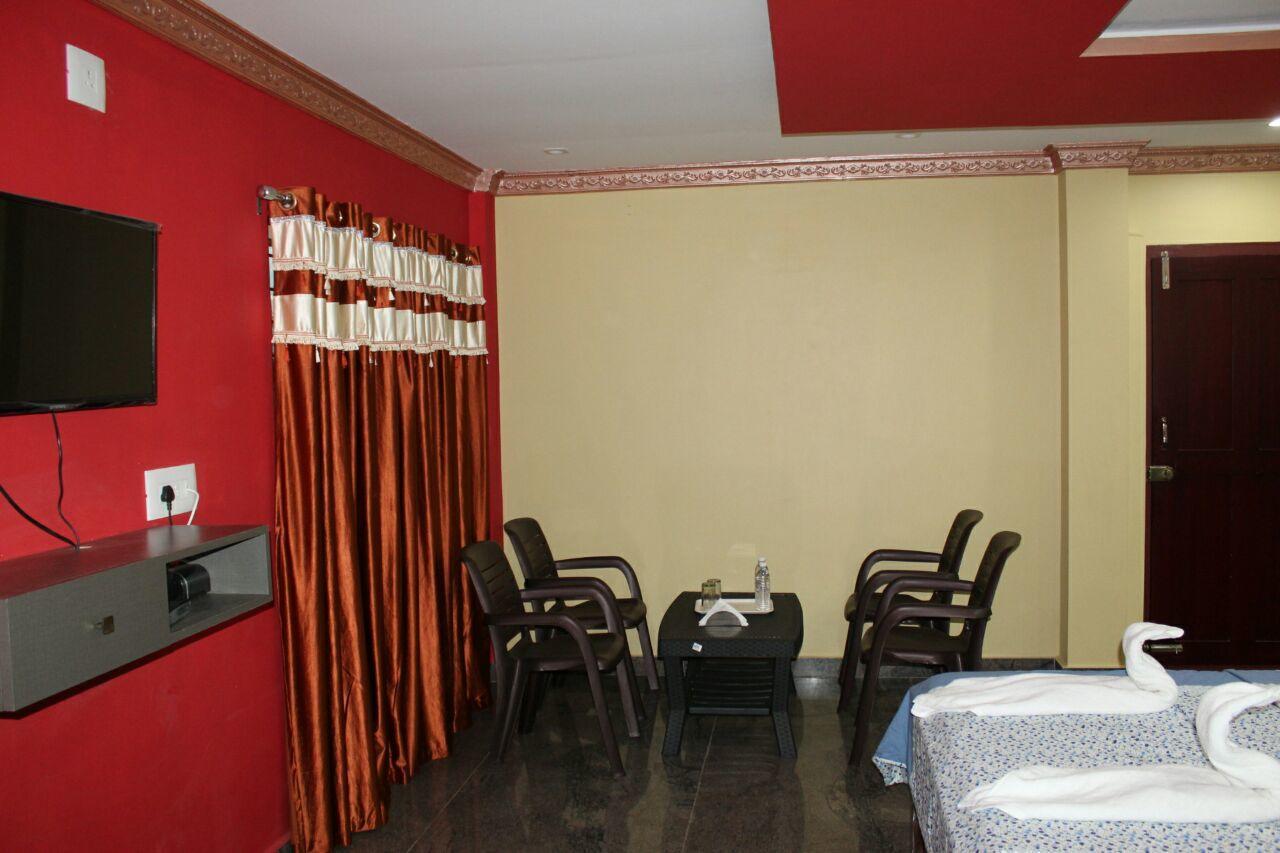 Iroomz Sri Vinayaka Comfort Virajpet Luaran gambar